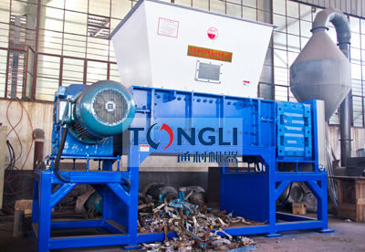 TL40型對(duì)開中型雙軸撕碎機(jī)